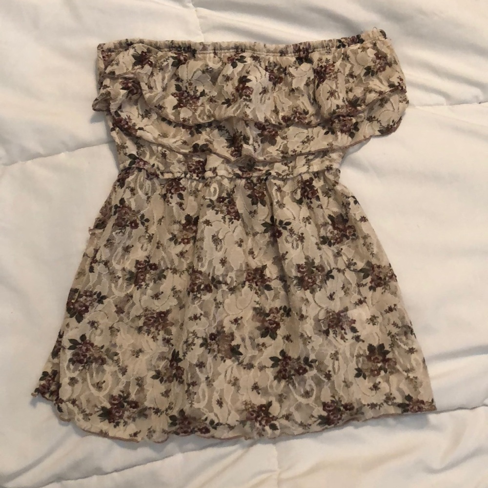 🌻BOGO🌻 Strapless shirt
